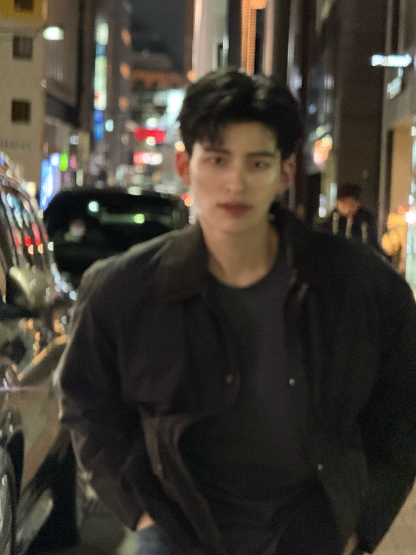 ปอนด์ - ณราวิชญ์ เลิศรัตน์โกสุมภ์