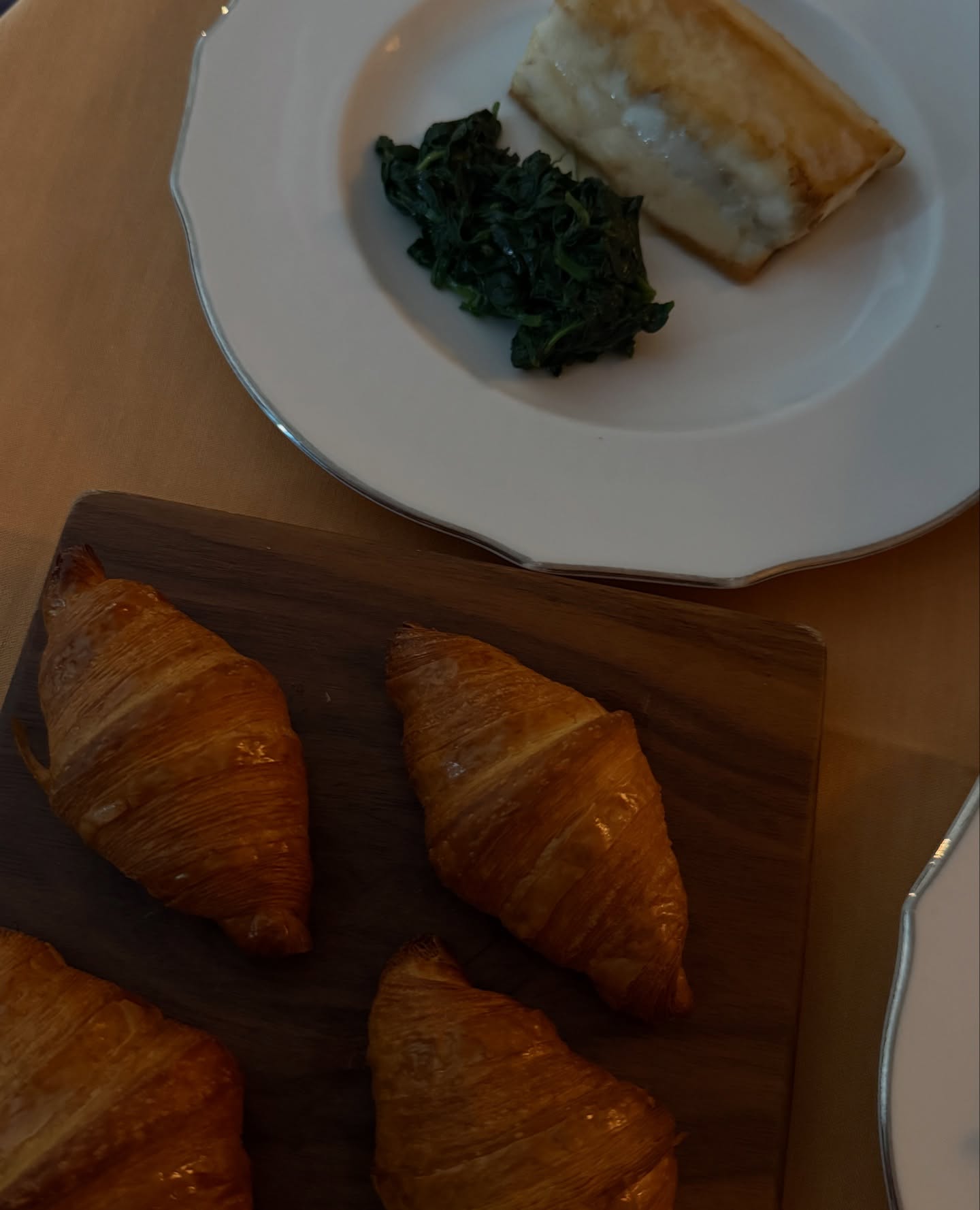 ปอนด์ - ณราวิชญ์ เลิศรัตน์โกสุมภ์