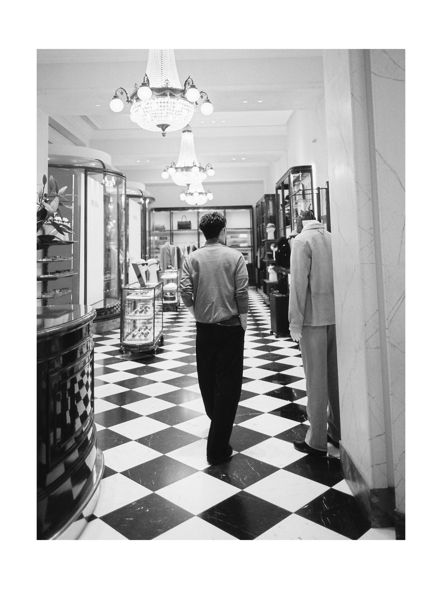 ปอนด์ - ณราวิชญ์ เลิศรัตน์โกสุมภ์