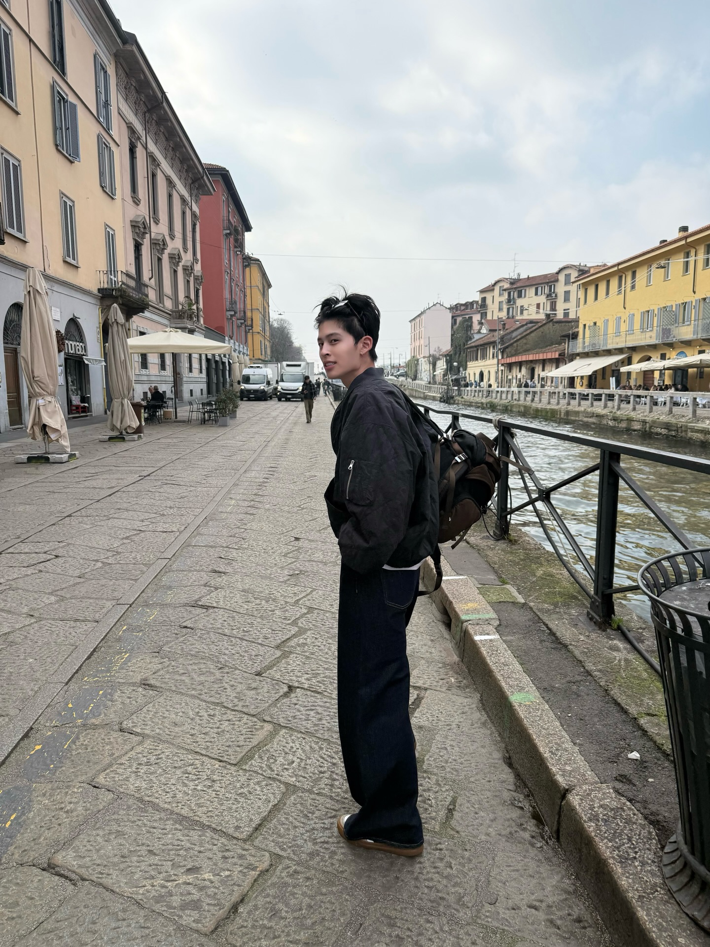 ปอนด์ - ณราวิชญ์ เลิศรัตน์โกสุมภ์