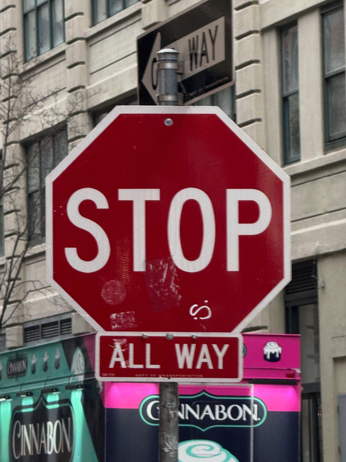 ปอนด์ - ณราวิชญ์ เลิศรัตน์โกสุมภ์