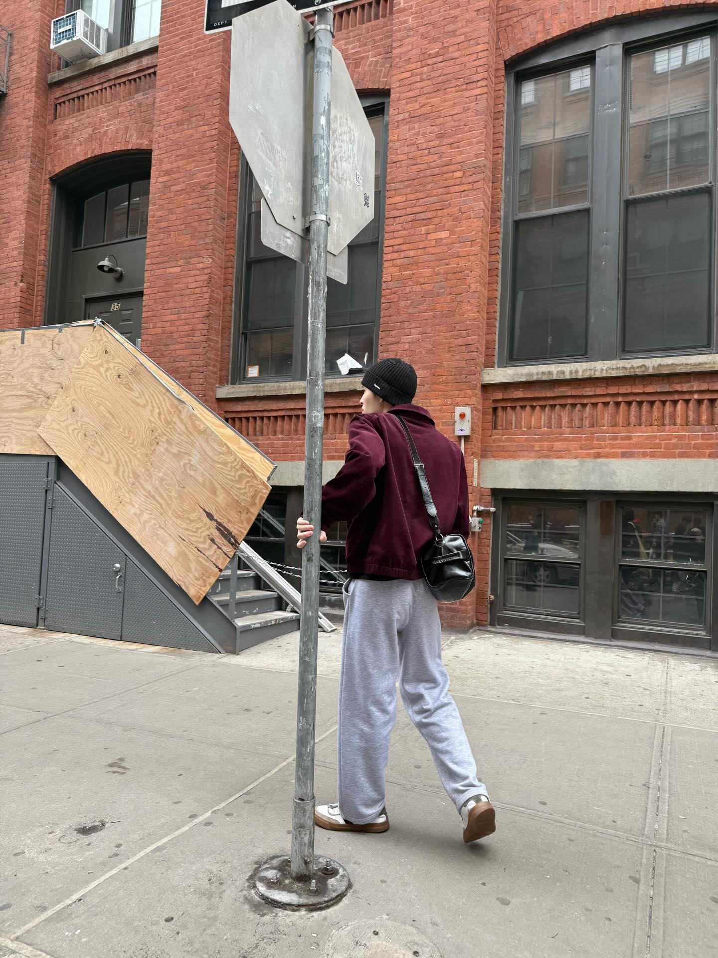 ปอนด์ - ณราวิชญ์ เลิศรัตน์โกสุมภ์