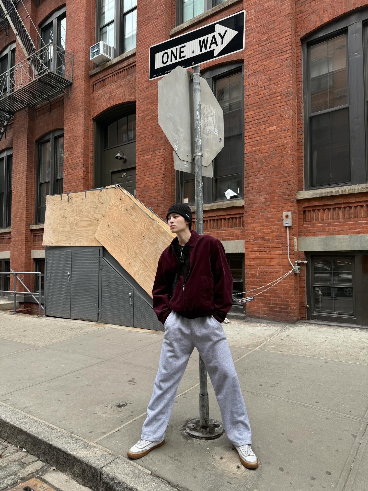 ปอนด์ - ณราวิชญ์ เลิศรัตน์โกสุมภ์