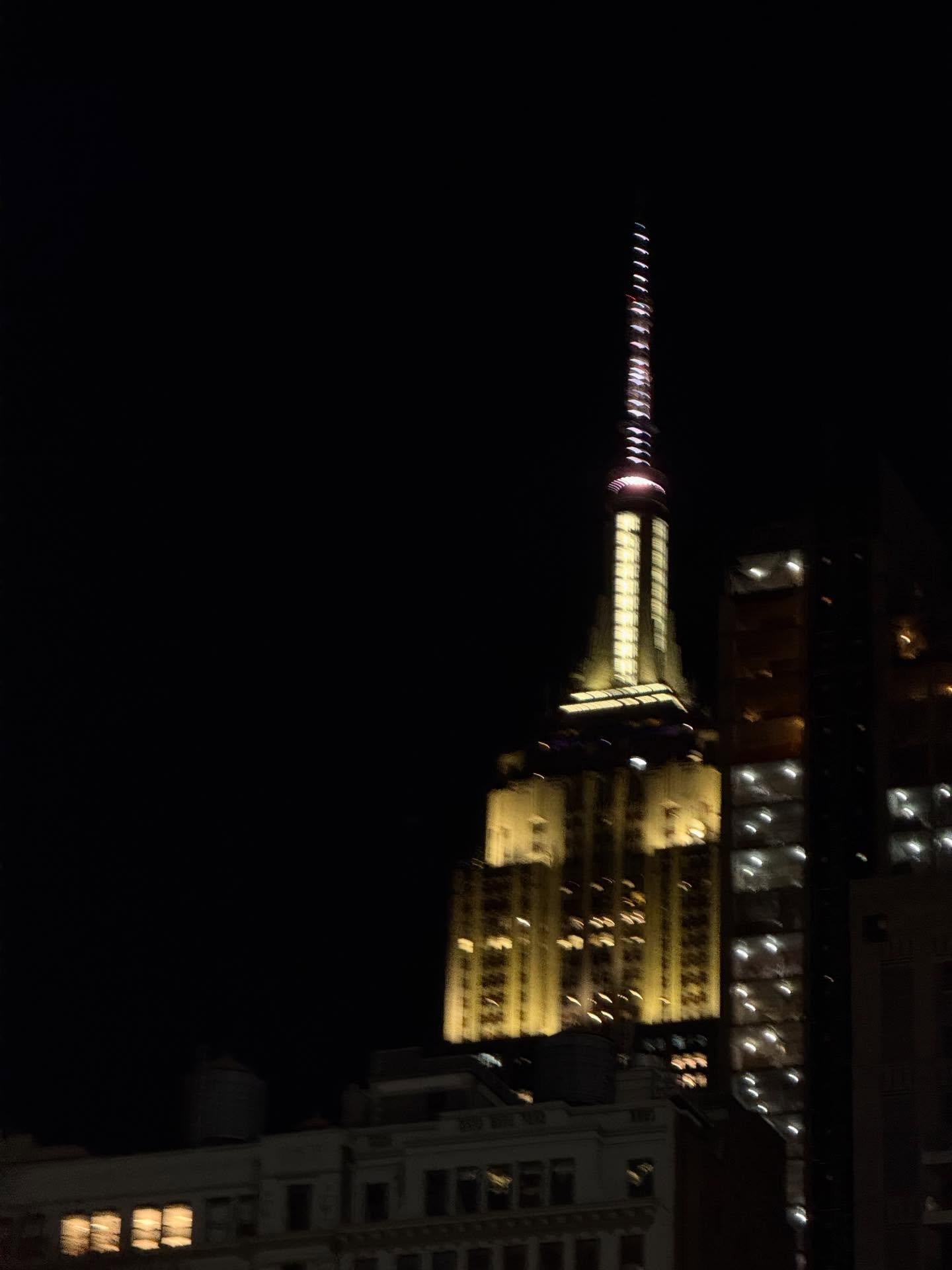 ปอนด์ - ณราวิชญ์ เลิศรัตน์โกสุมภ์