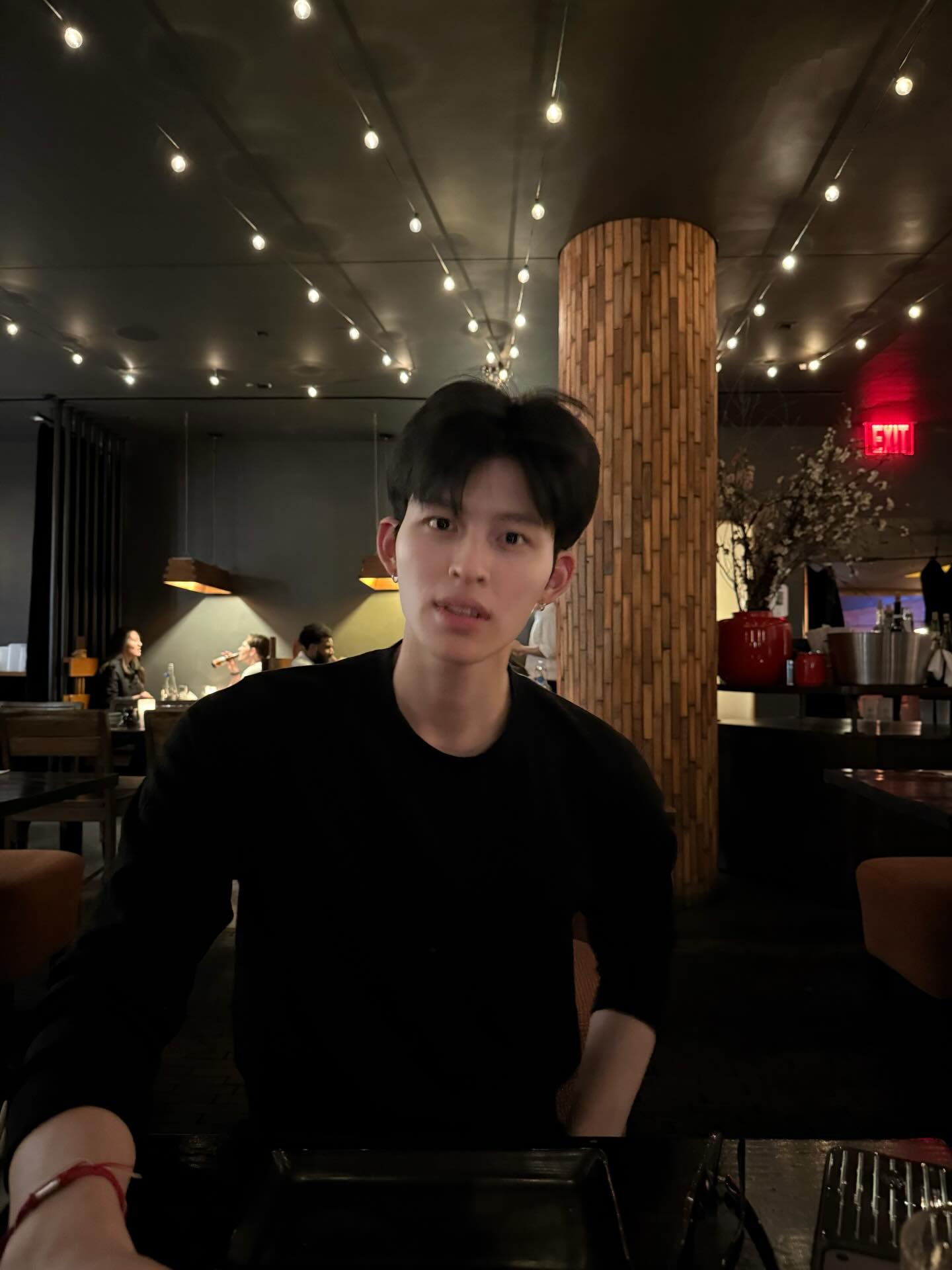 ปอนด์ - ณราวิชญ์ เลิศรัตน์โกสุมภ์