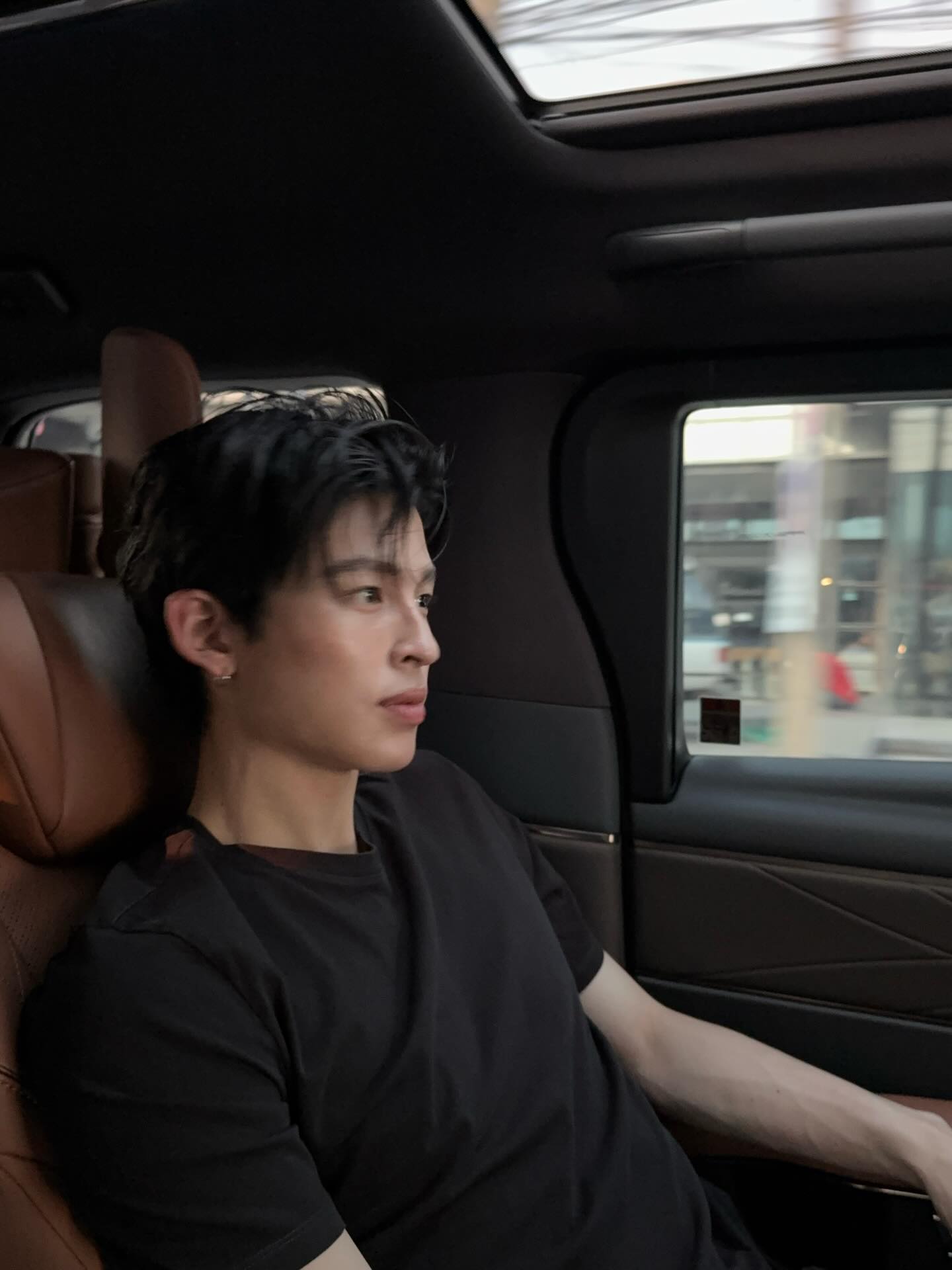 ปอนด์ - ณราวิชญ์ เลิศรัตน์โกสุมภ์