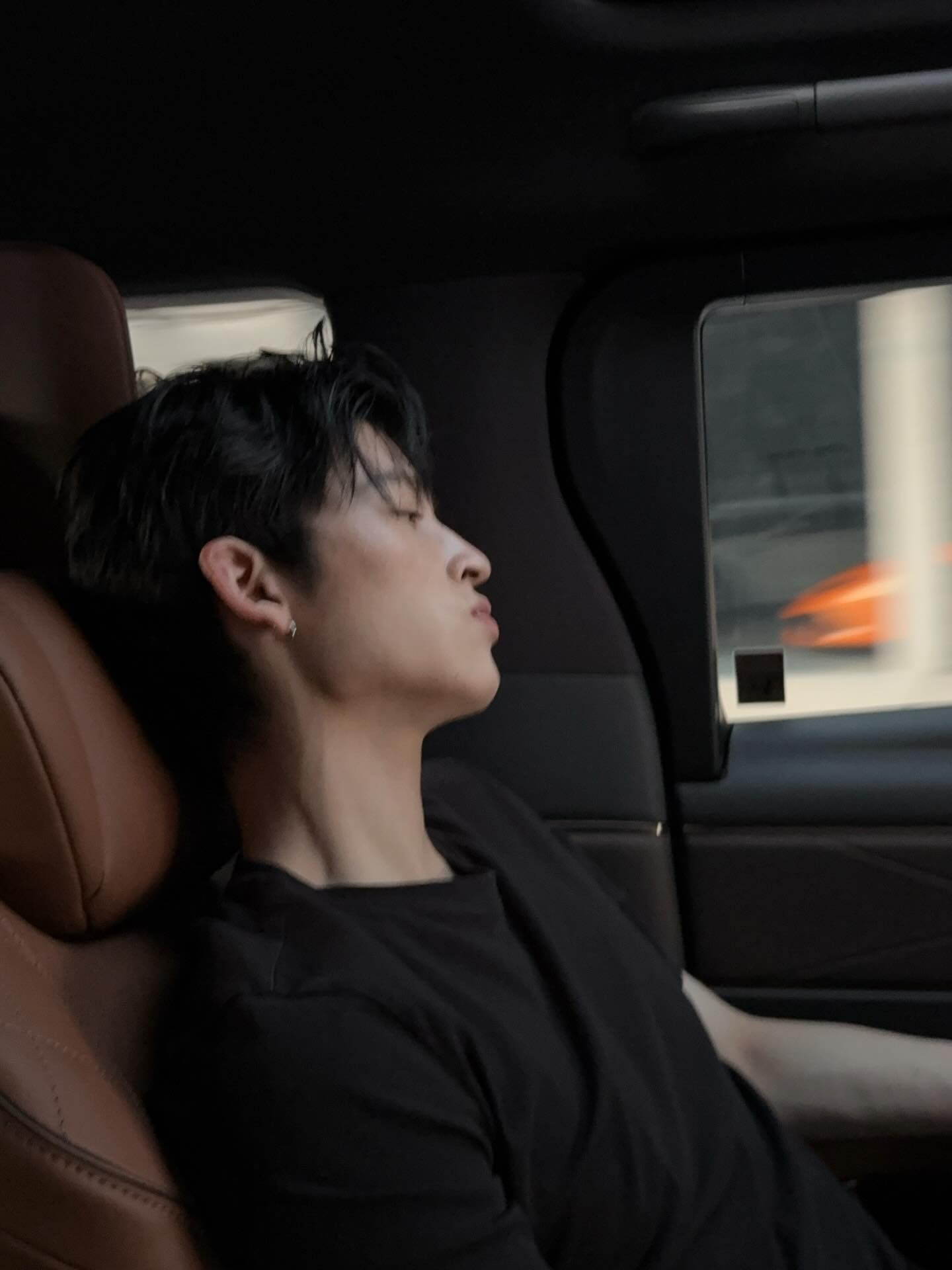 ปอนด์ - ณราวิชญ์ เลิศรัตน์โกสุมภ์