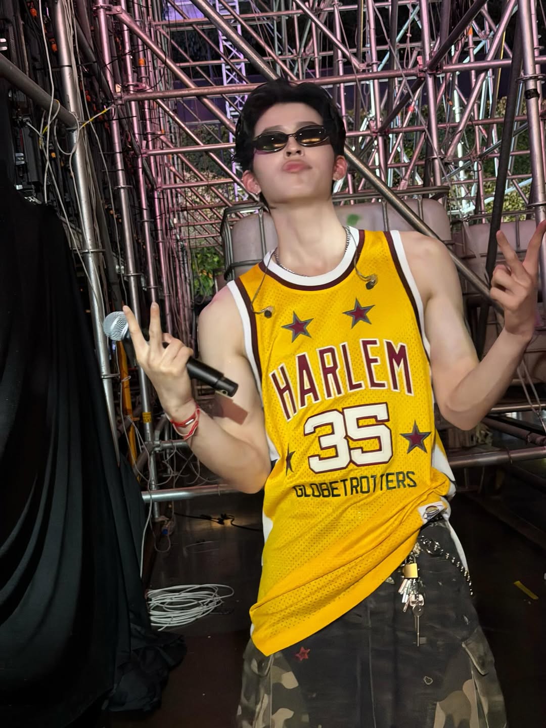 ปอนด์ - ณราวิชญ์ เลิศรัตน์โกสุมภ์