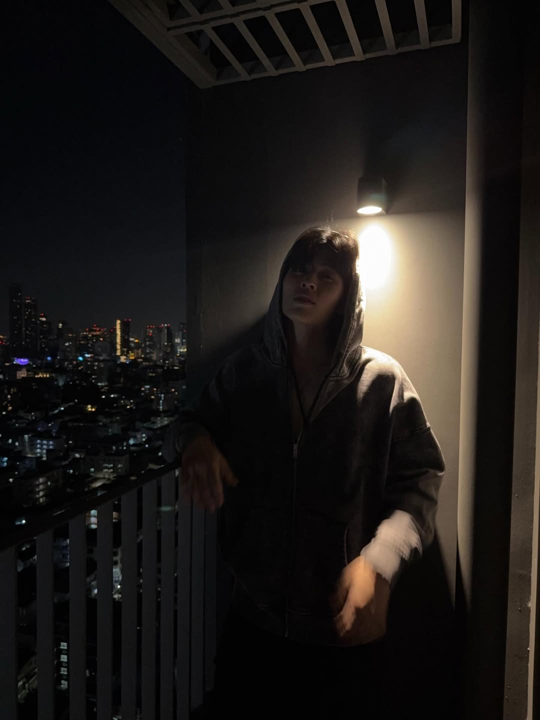 ปอนด์ - ณราวิชญ์ เลิศรัตน์โกสุมภ์