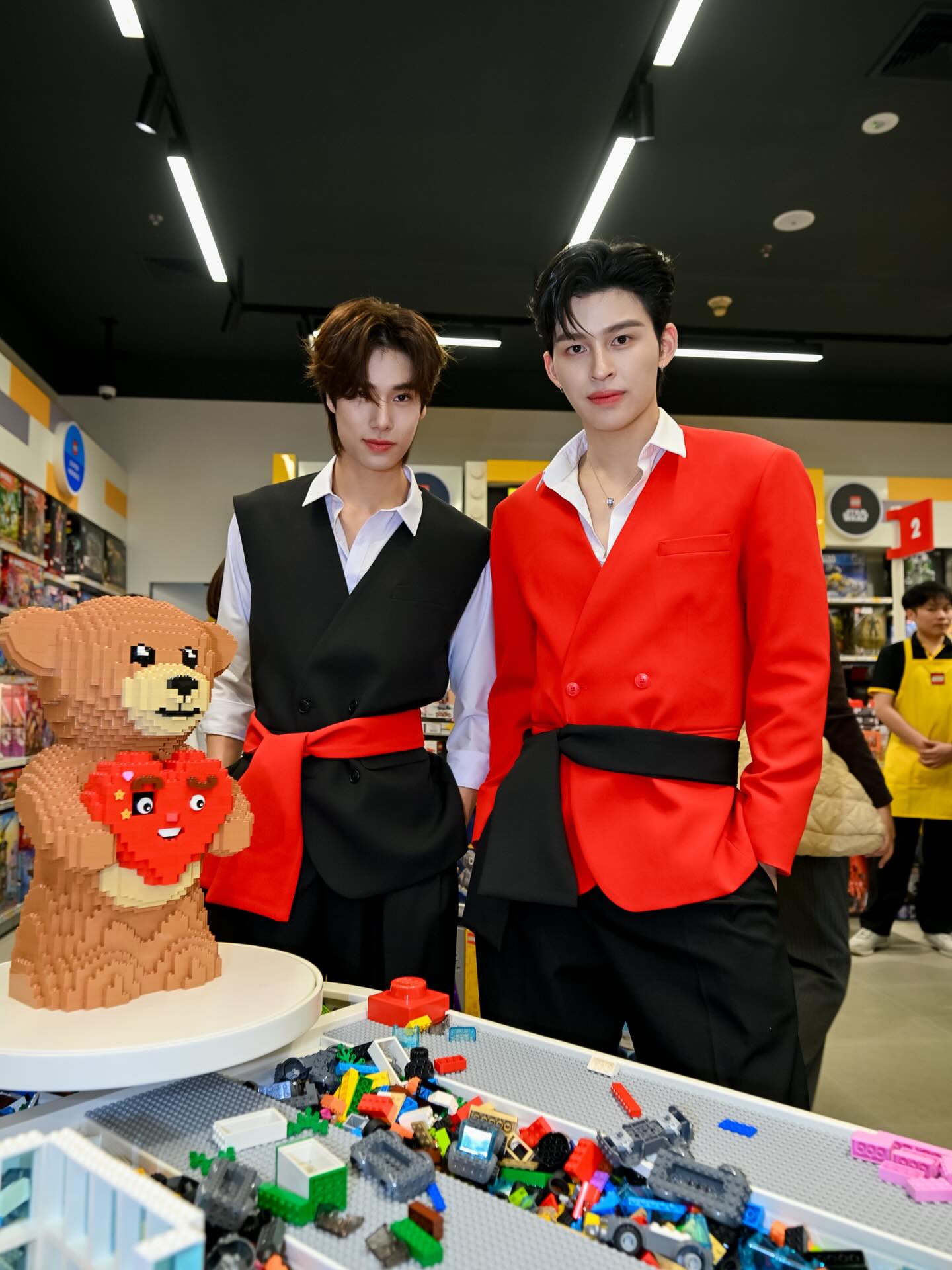 ปอนด์ - ณราวิชญ์ เลิศรัตน์โกสุมภ์