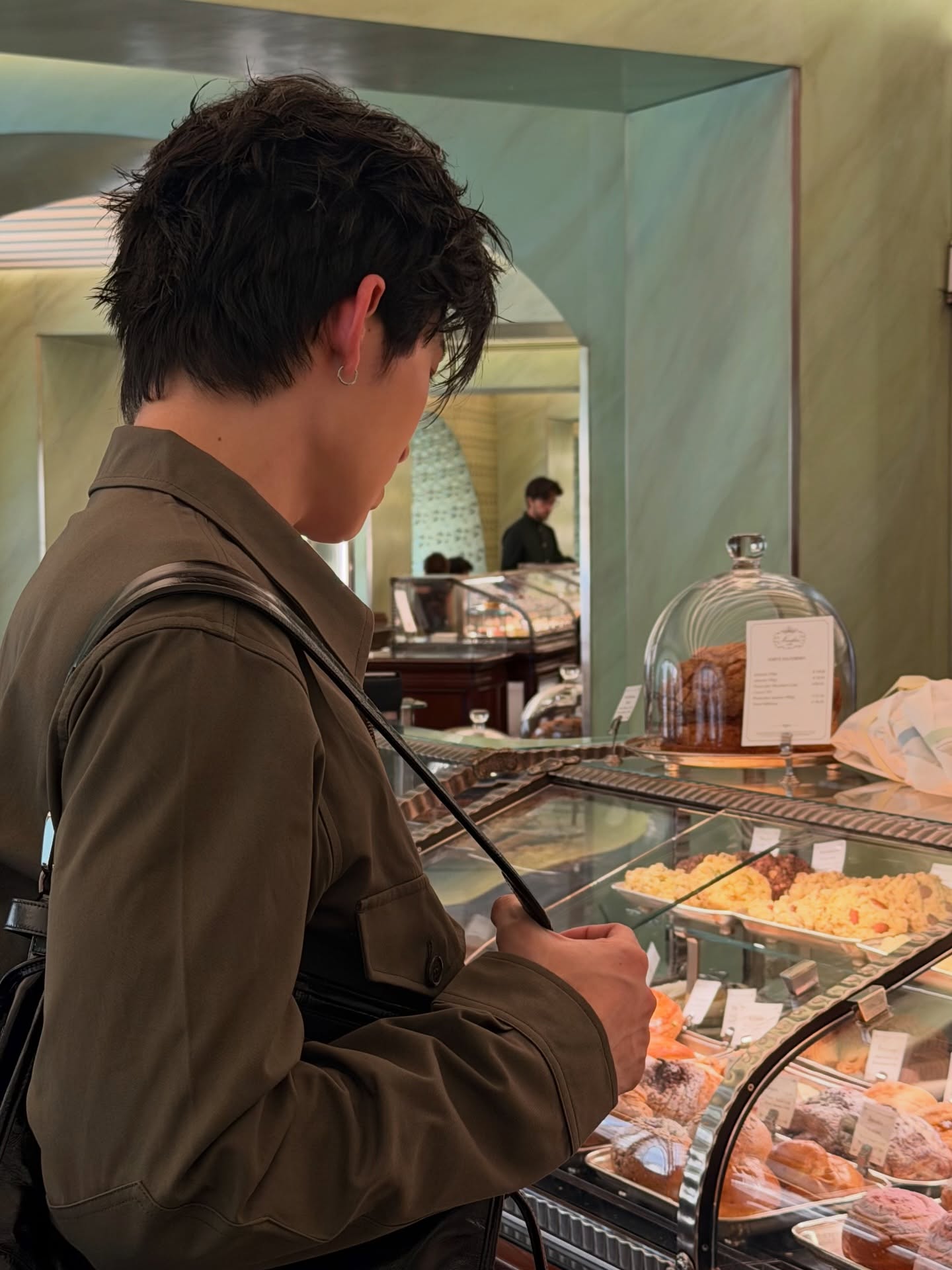 ปอนด์ - ณราวิชญ์ เลิศรัตน์โกสุมภ์