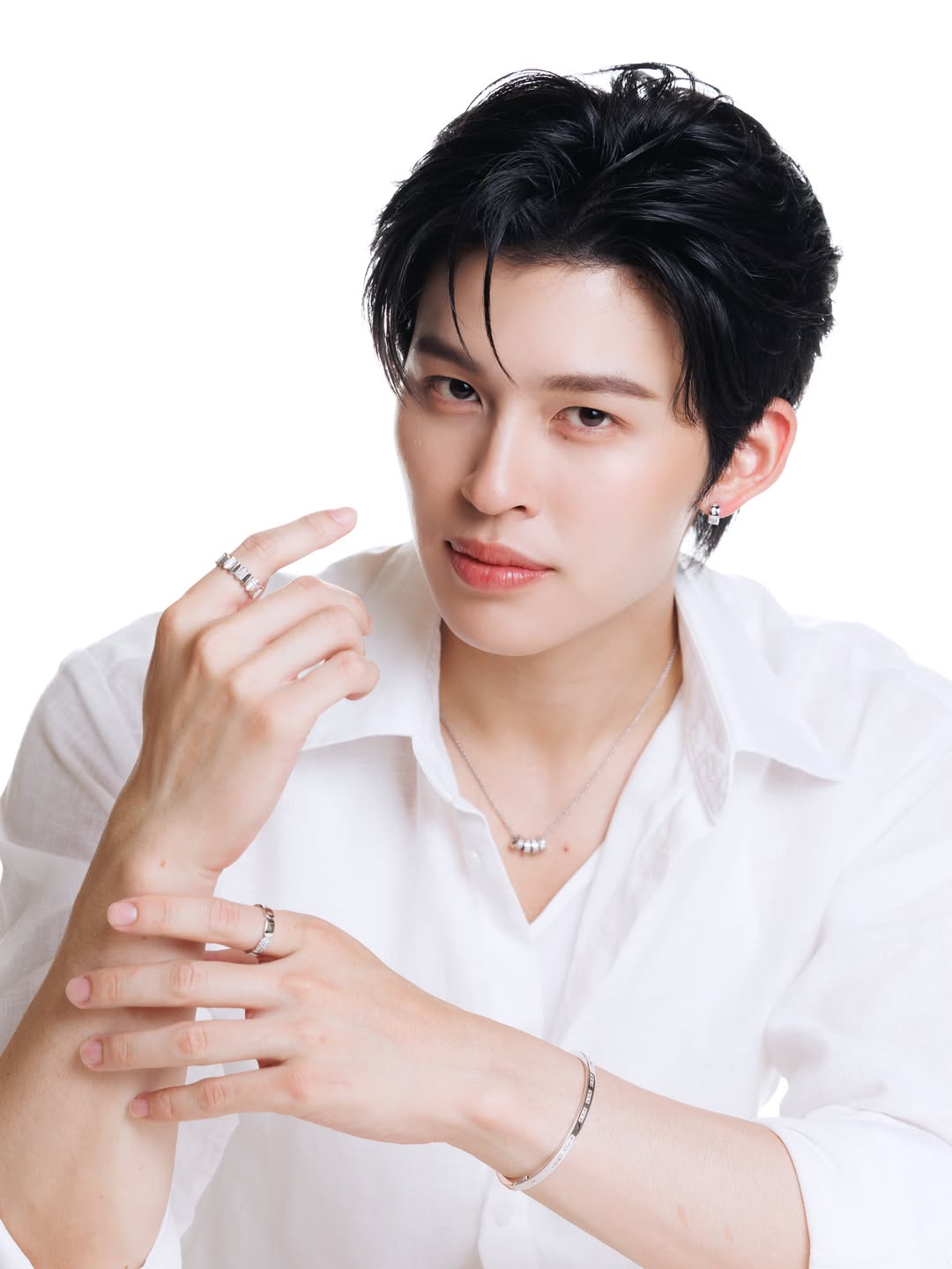 ปอนด์ - ณราวิชญ์ เลิศรัตน์โกสุมภ์