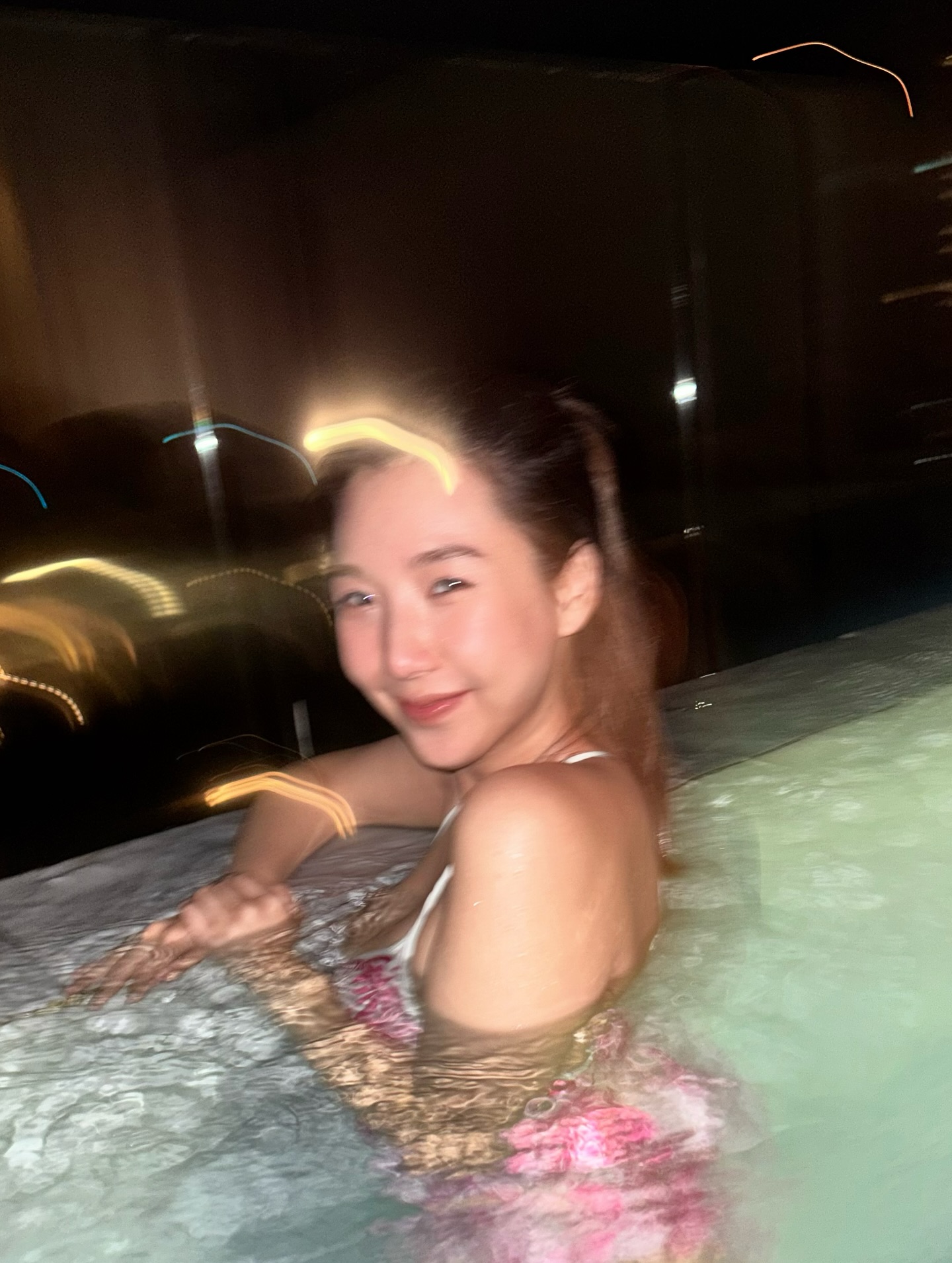 ขุน - ชานนท์ อักขระชาตะ