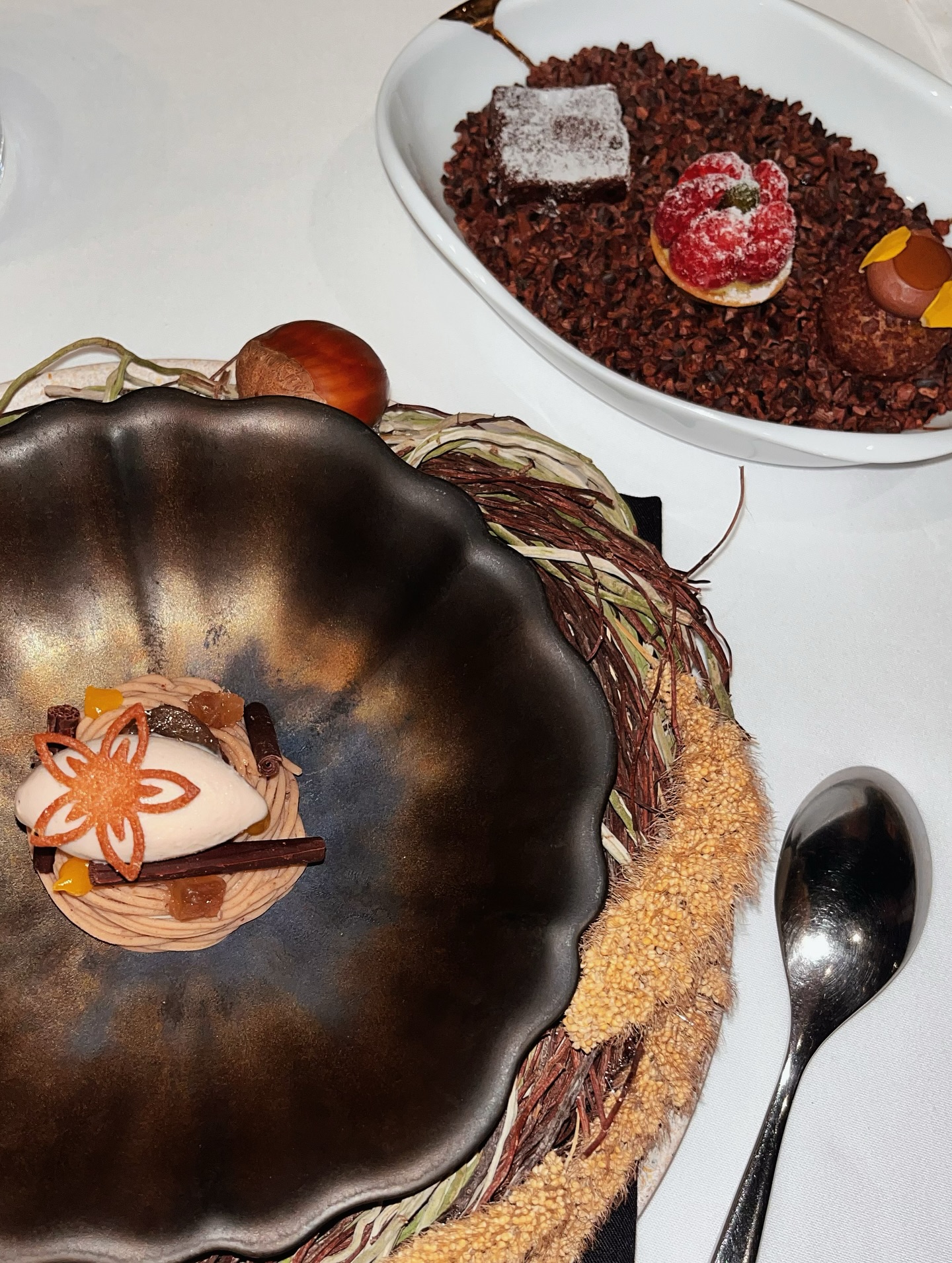 ขุน - ชานนท์ อักขระชาตะ