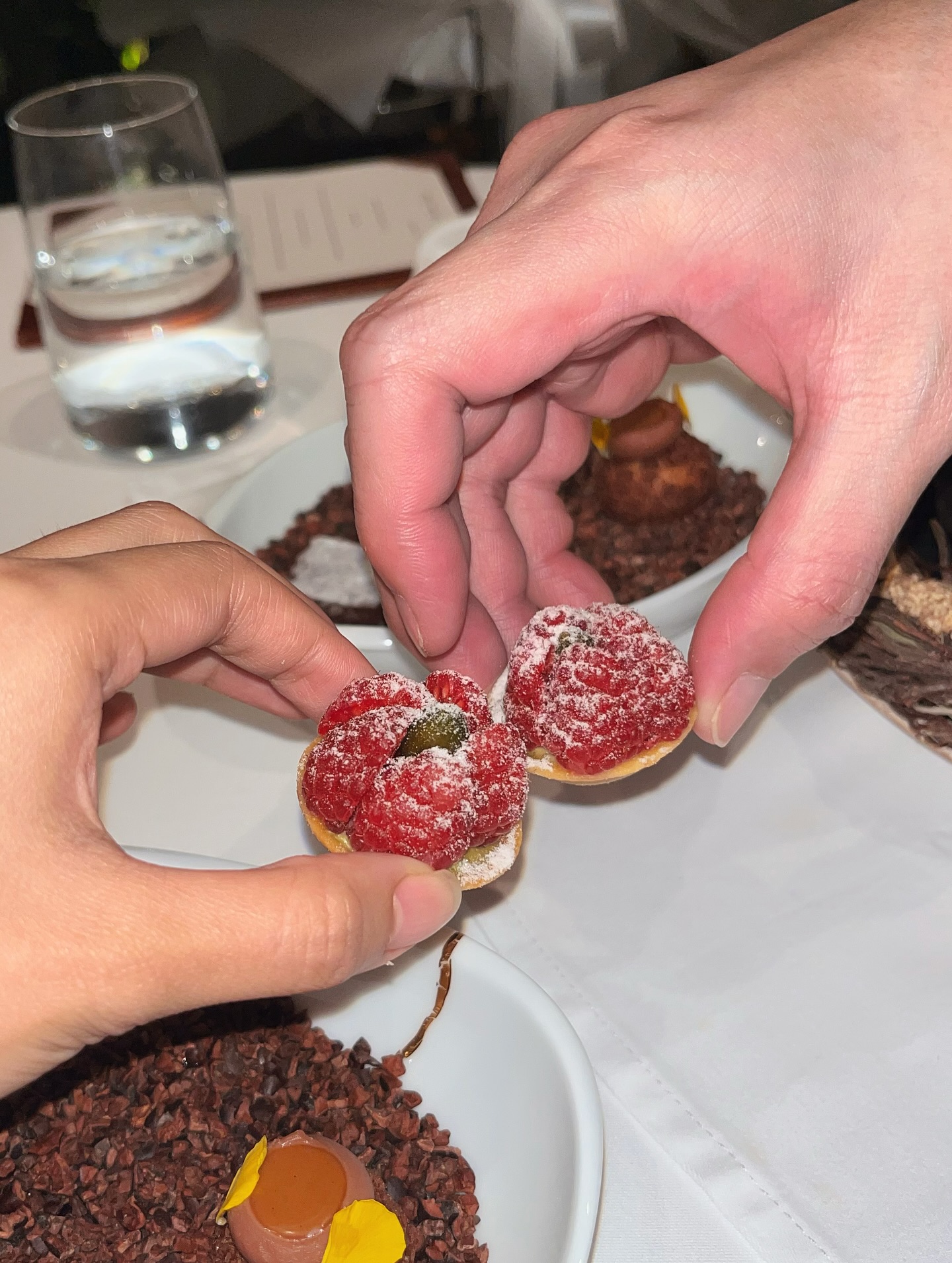 ขุน - ชานนท์ อักขระชาตะ