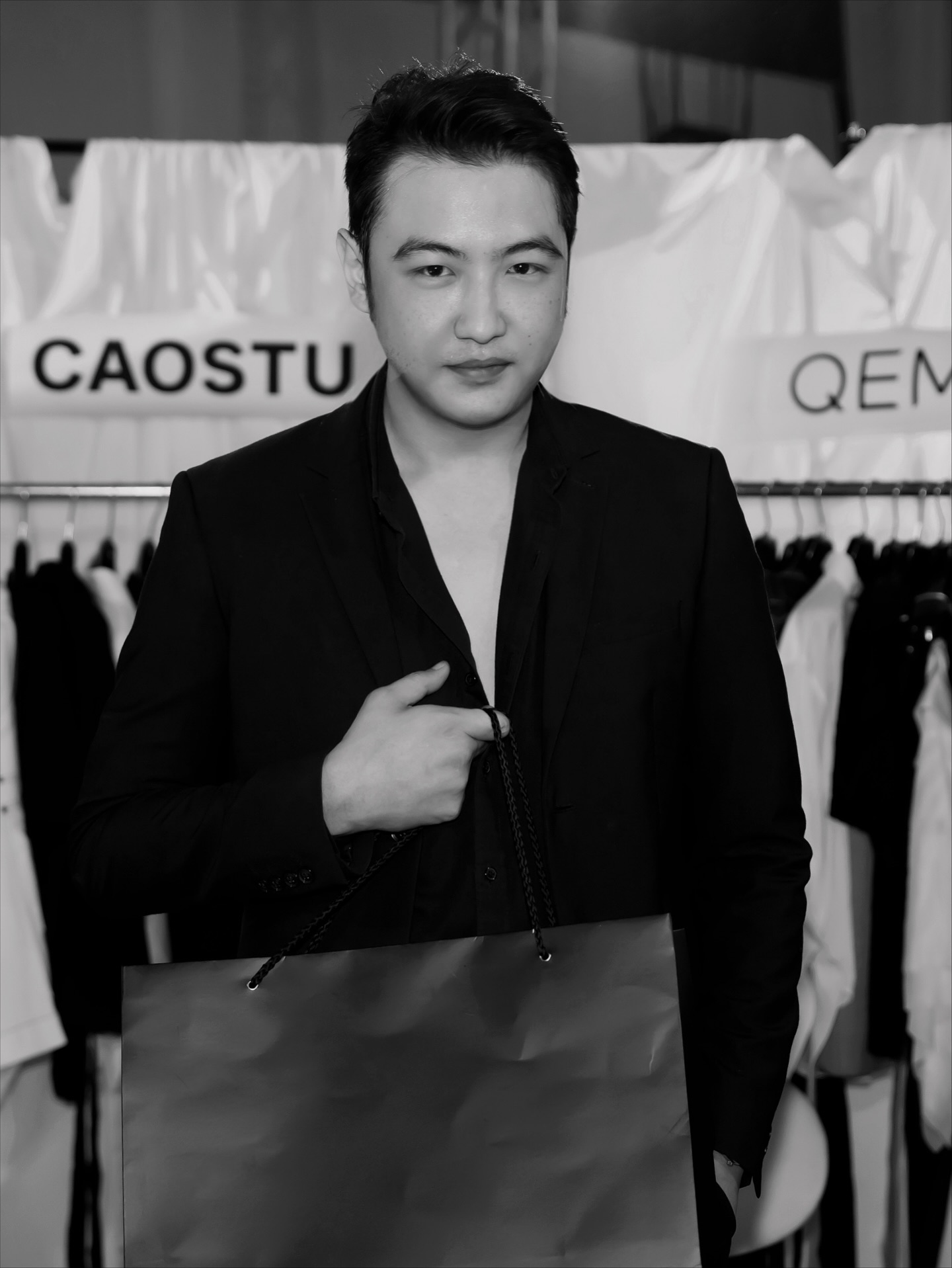 ขุน - ชานนท์ อักขระชาตะ