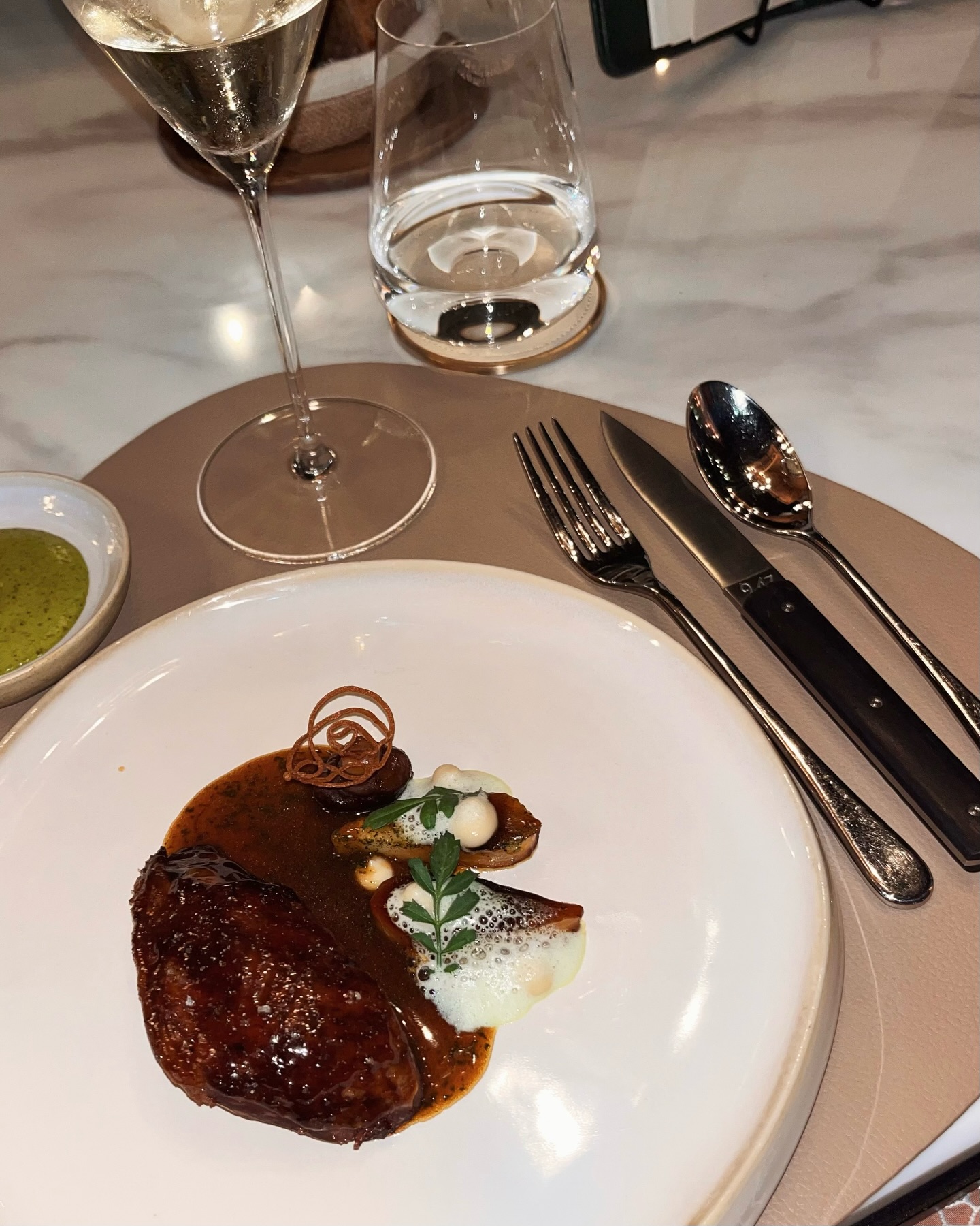 ขุน - ชานนท์ อักขระชาตะ