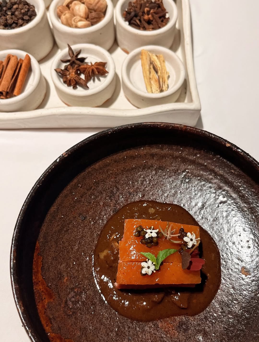 ขุน - ชานนท์ อักขระชาตะ