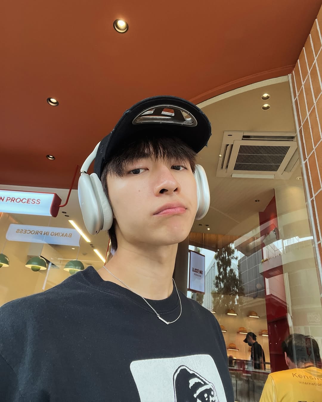 จั๋ง - วิกร บูรณภิญโญ