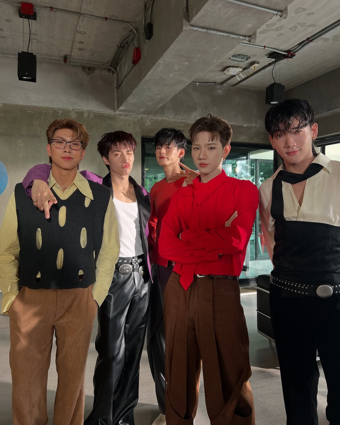 จั๋ง - วิกร บูรณภิญโญ
