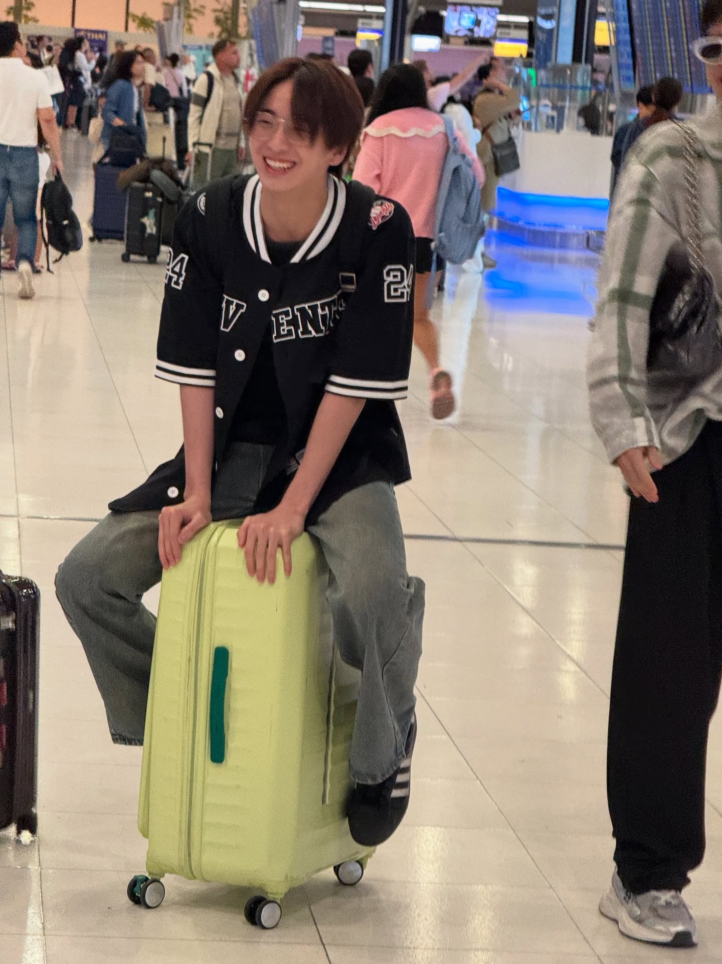 จั๋ง - วิกร บูรณภิญโญ