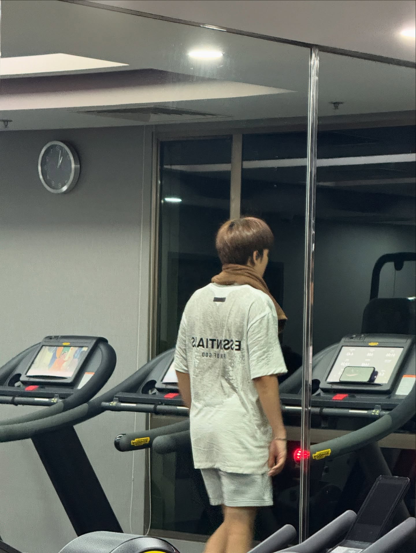 จั๋ง - วิกร บูรณภิญโญ