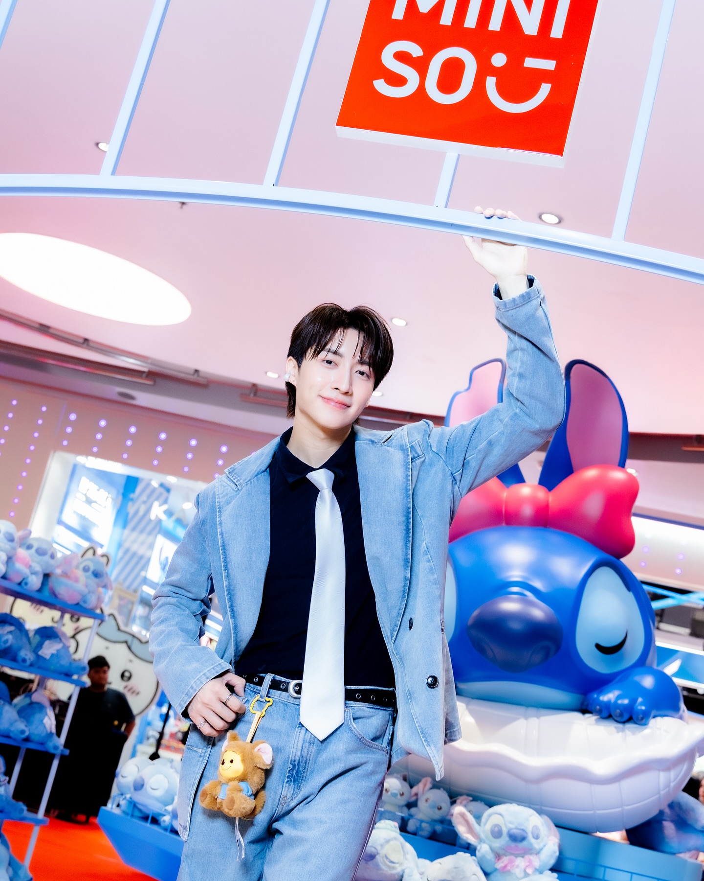 จั๋ง - วิกร บูรณภิญโญ