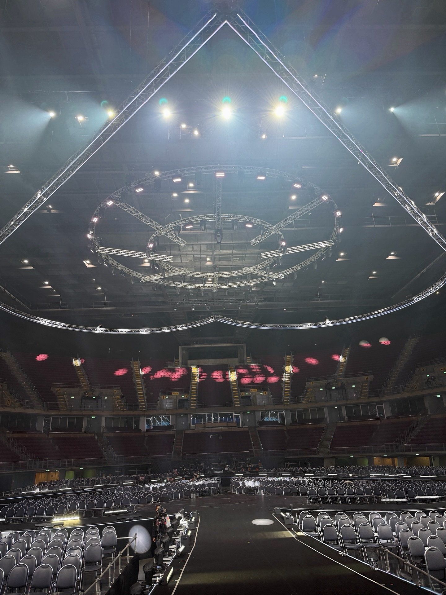 จั๋ง - วิกร บูรณภิญโญ