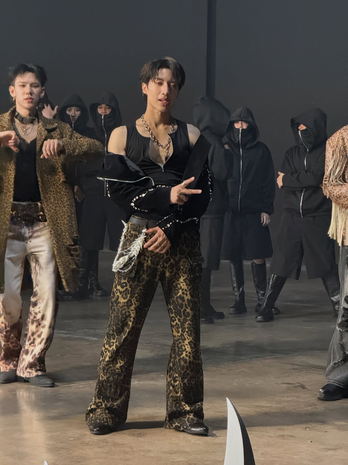 จั๋ง - วิกร บูรณภิญโญ