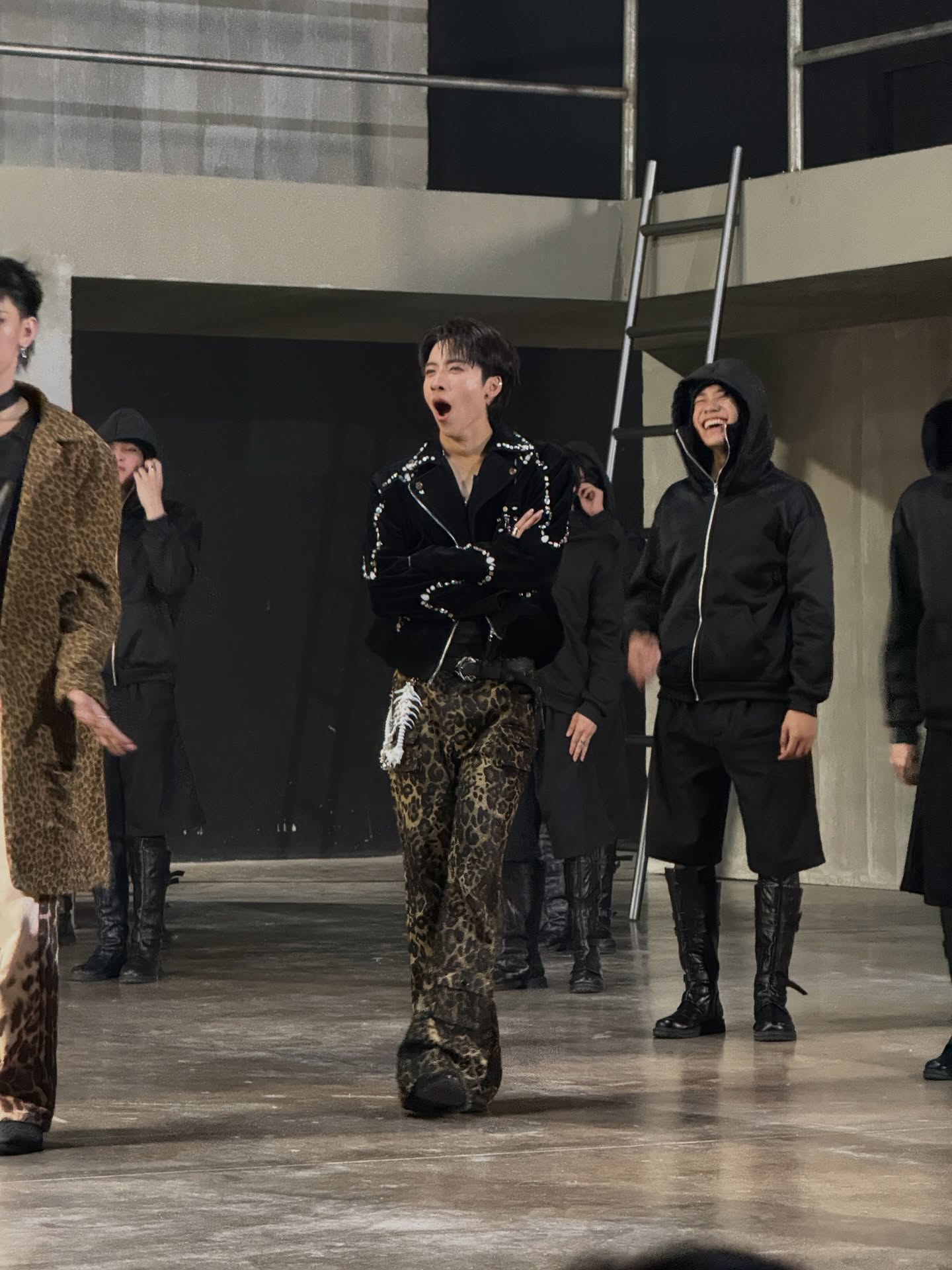 จั๋ง - วิกร บูรณภิญโญ