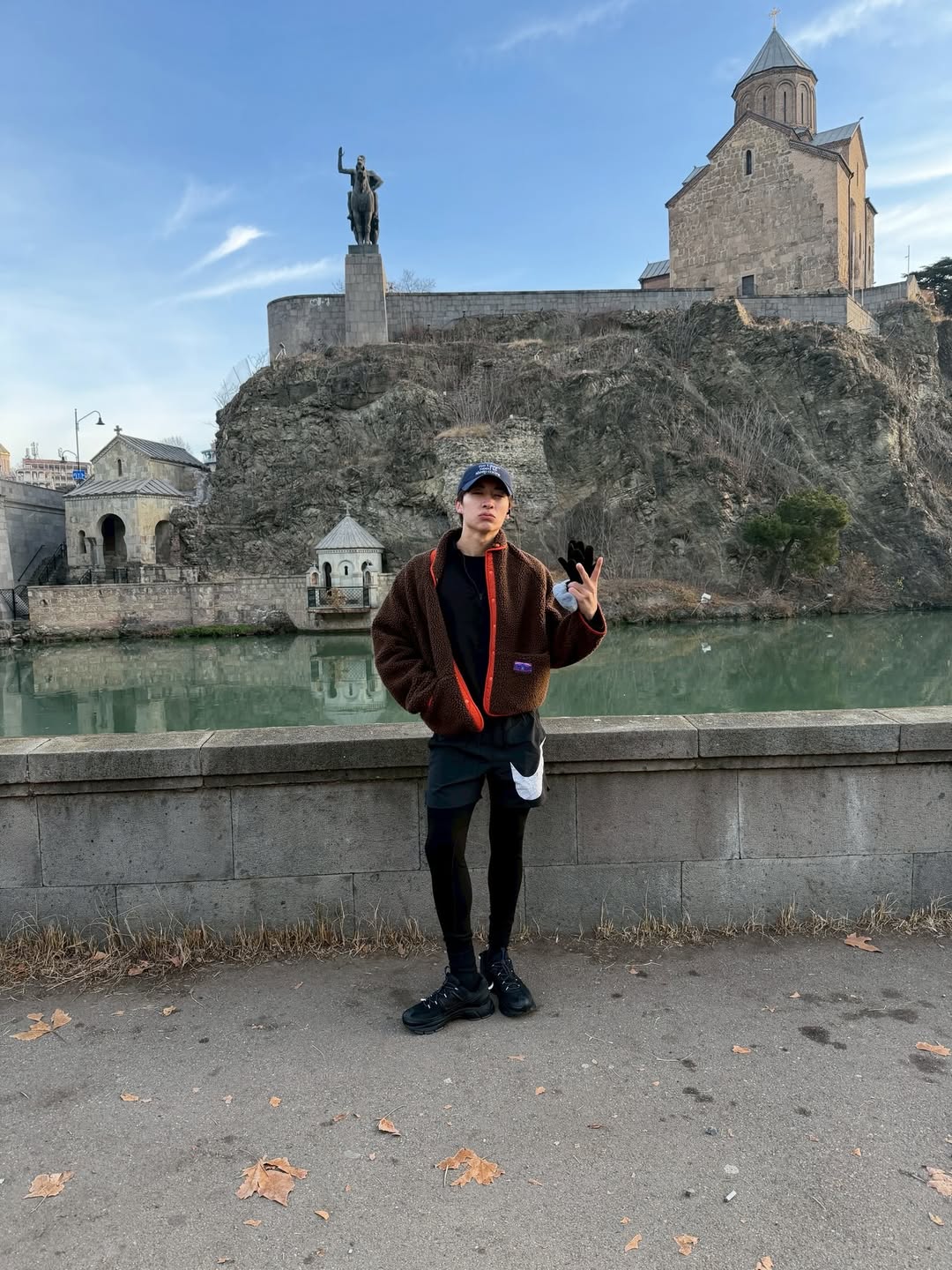 จั๋ง - วิกร บูรณภิญโญ