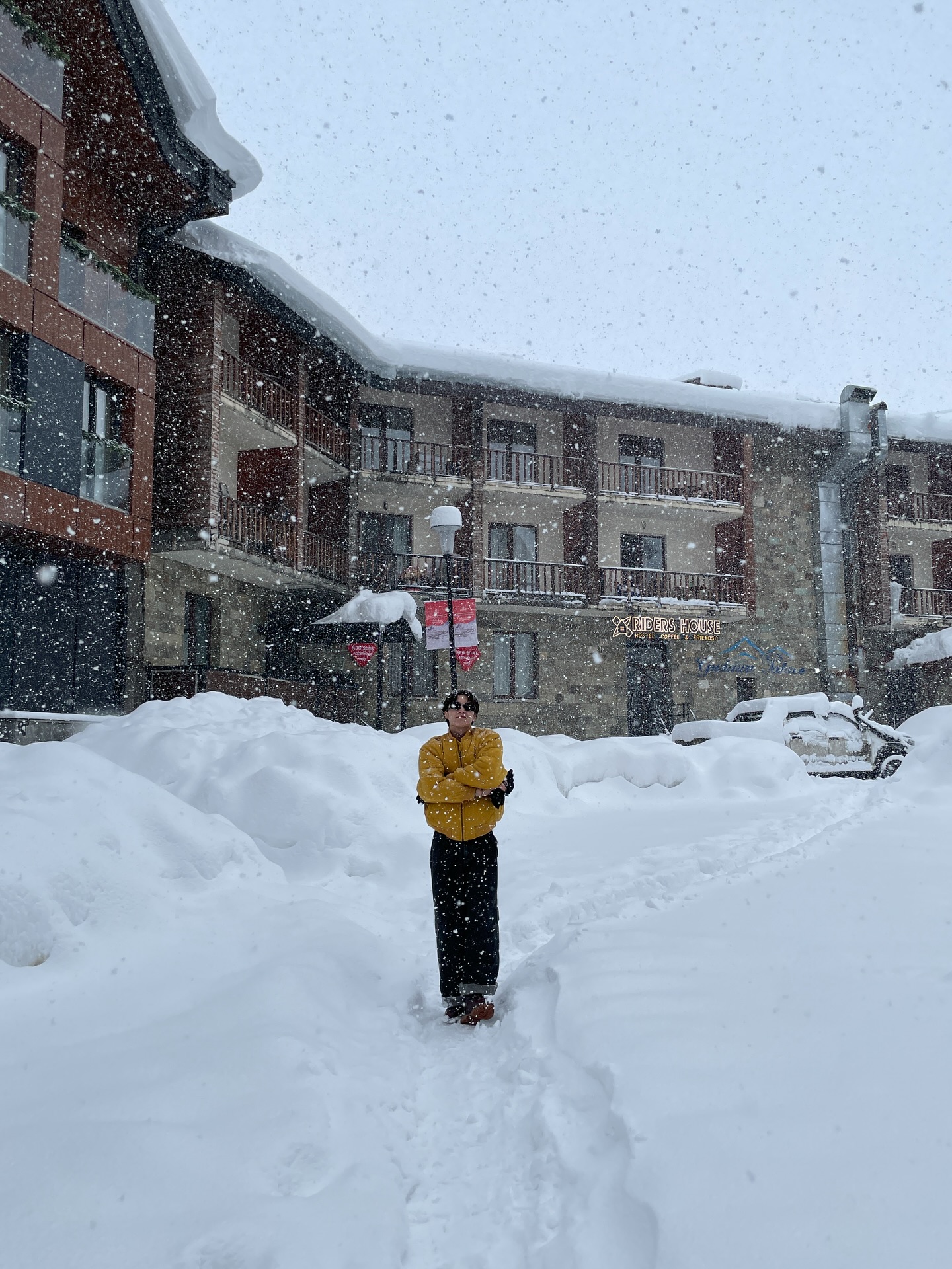 จั๋ง - วิกร บูรณภิญโญ