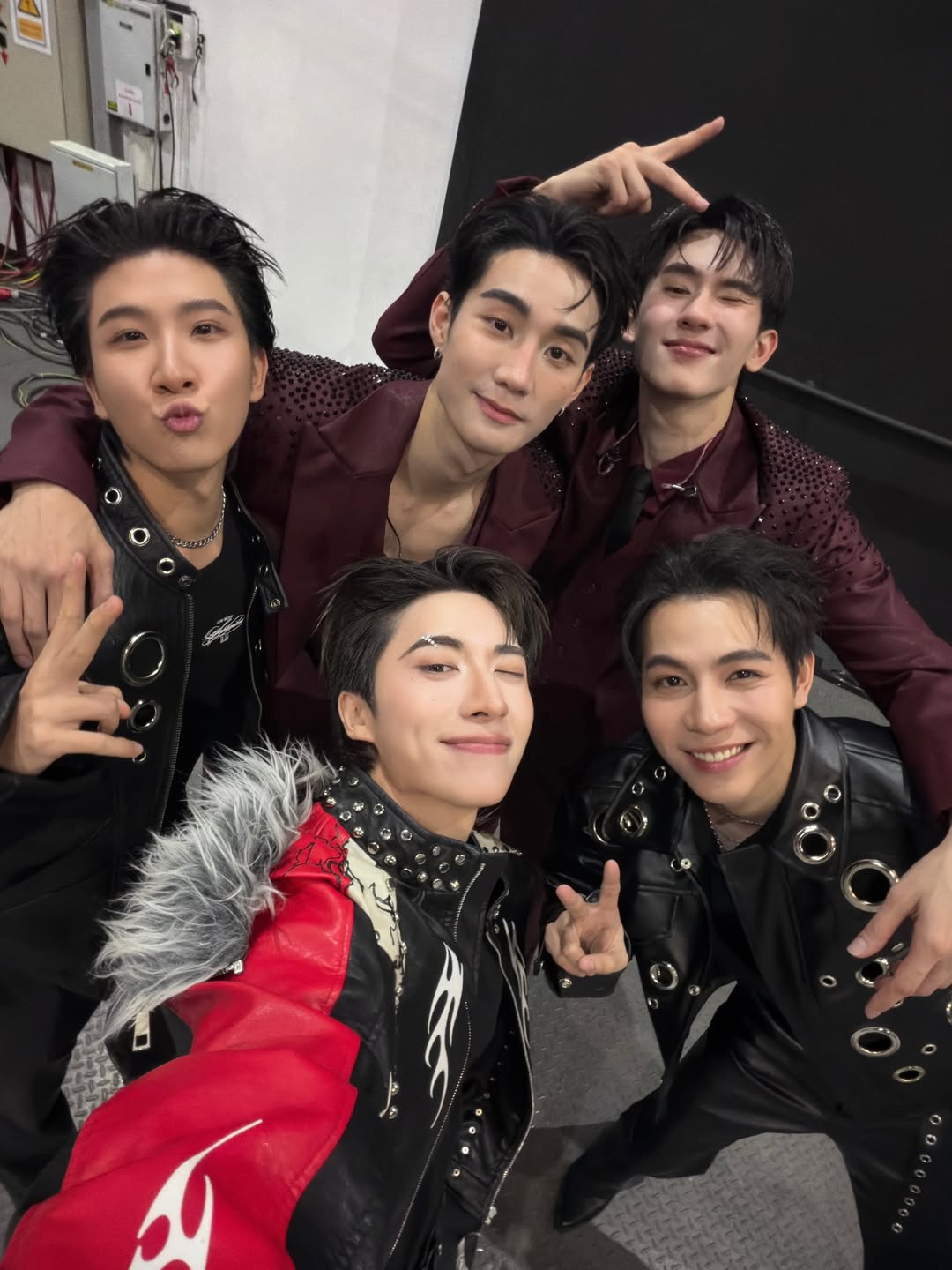 จั๋ง - วิกร บูรณภิญโญ