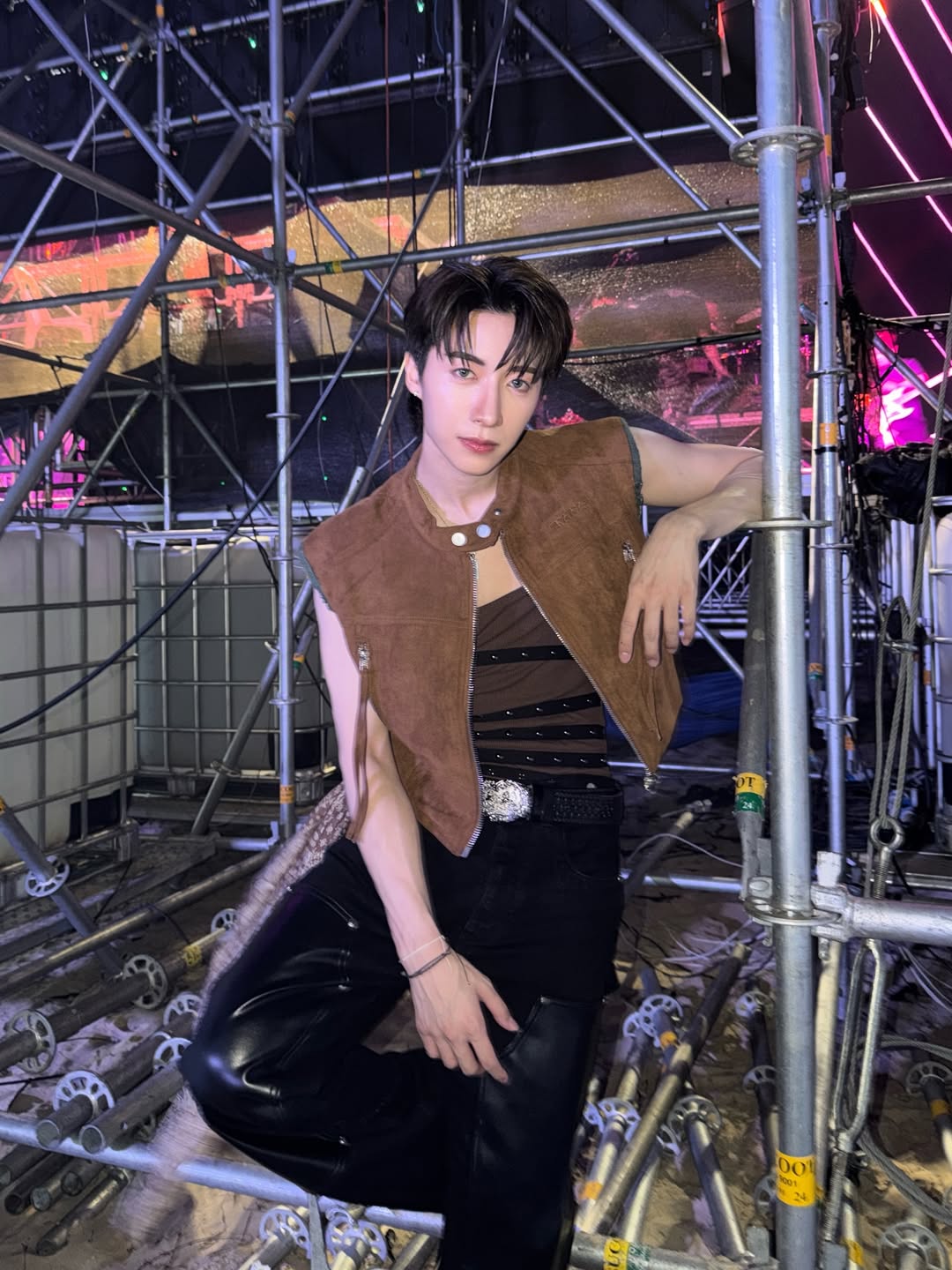 จั๋ง - วิกร บูรณภิญโญ