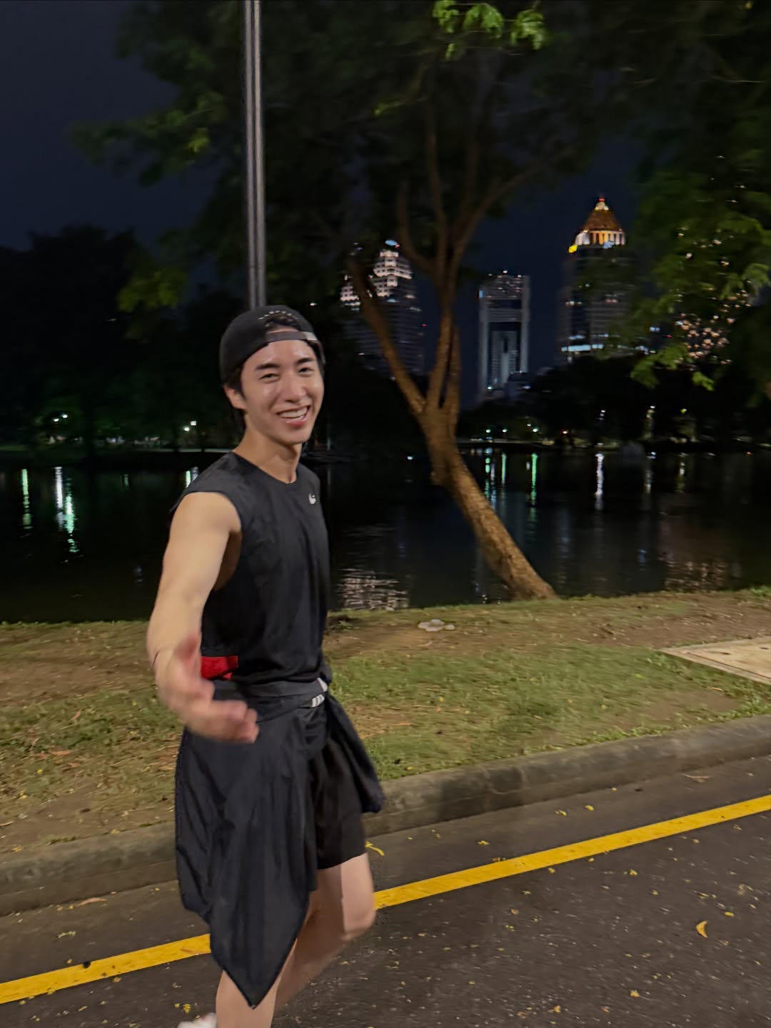 จั๋ง - วิกร บูรณภิญโญ
