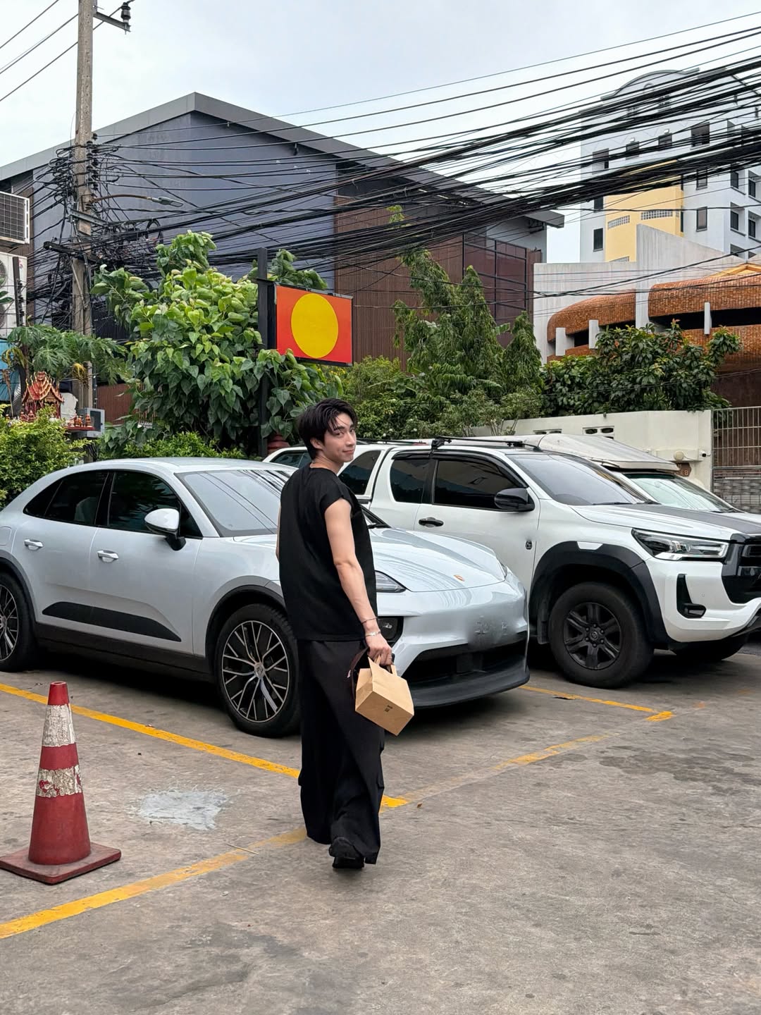 จั๋ง - วิกร บูรณภิญโญ