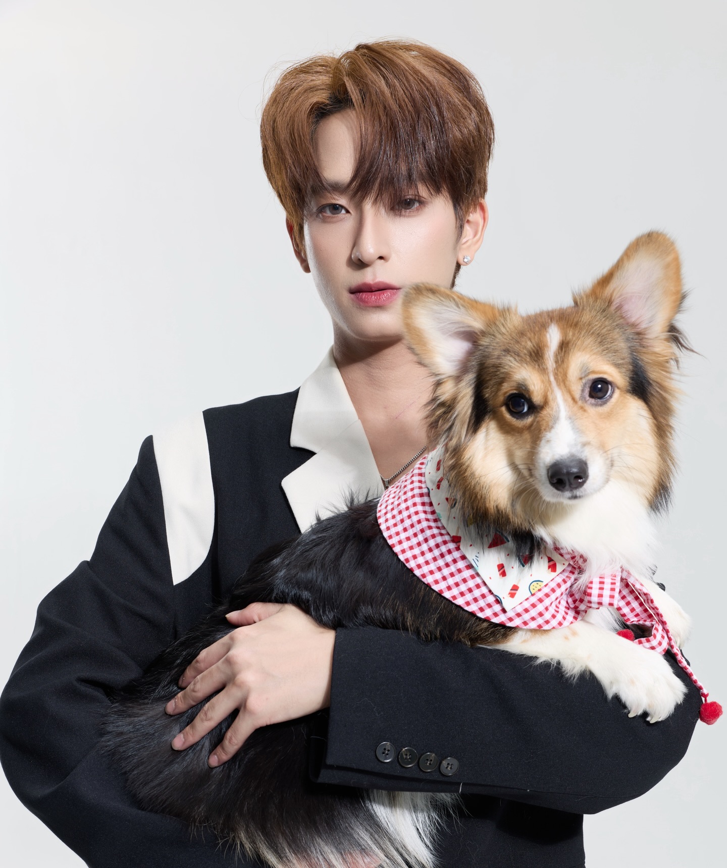 ชิม่อน -  วชิรวิชญ์ เรืองวิวรรธน์