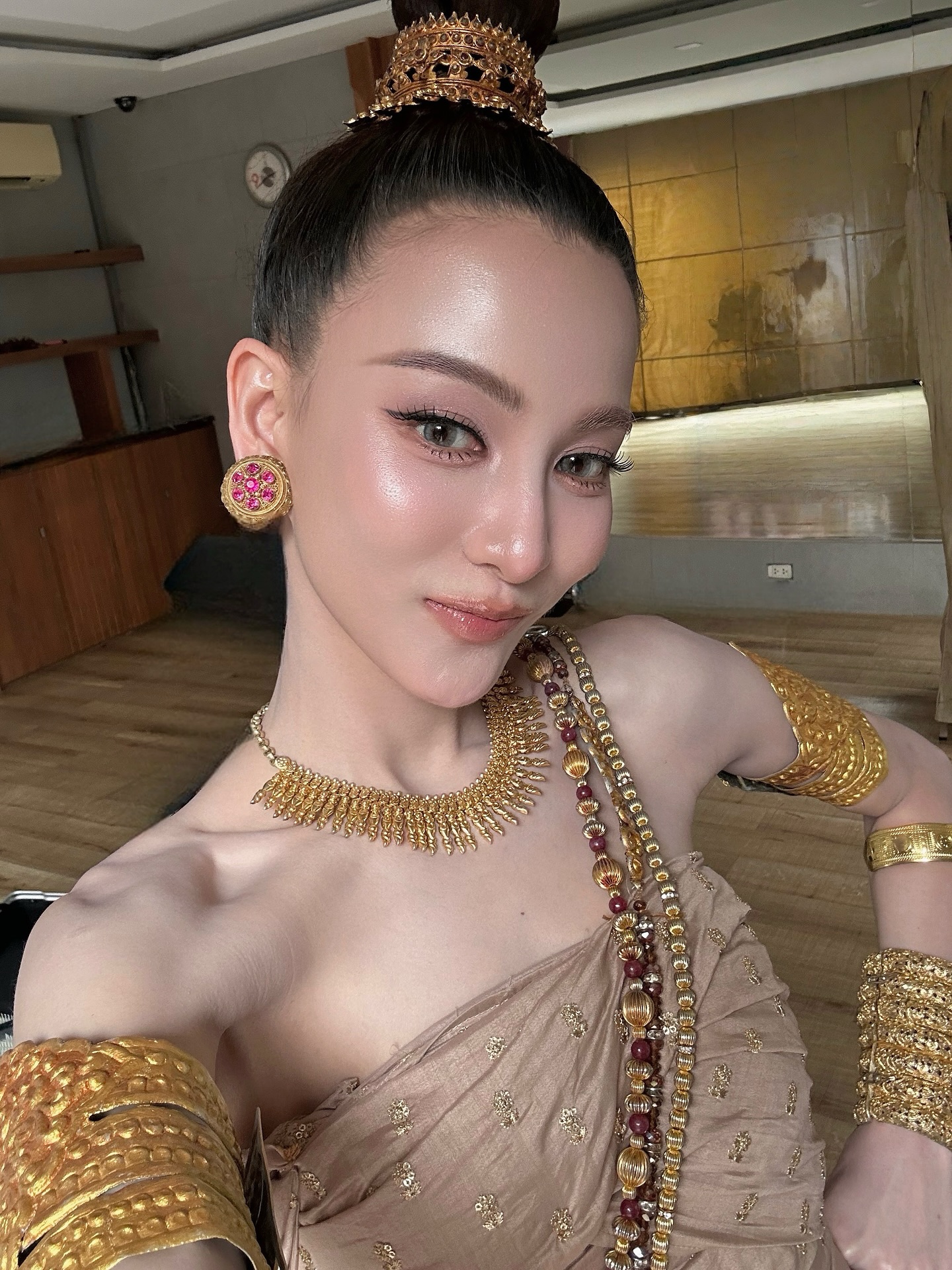 กรีน - อัษฎาพร สิริวัฒน์ธนกุล