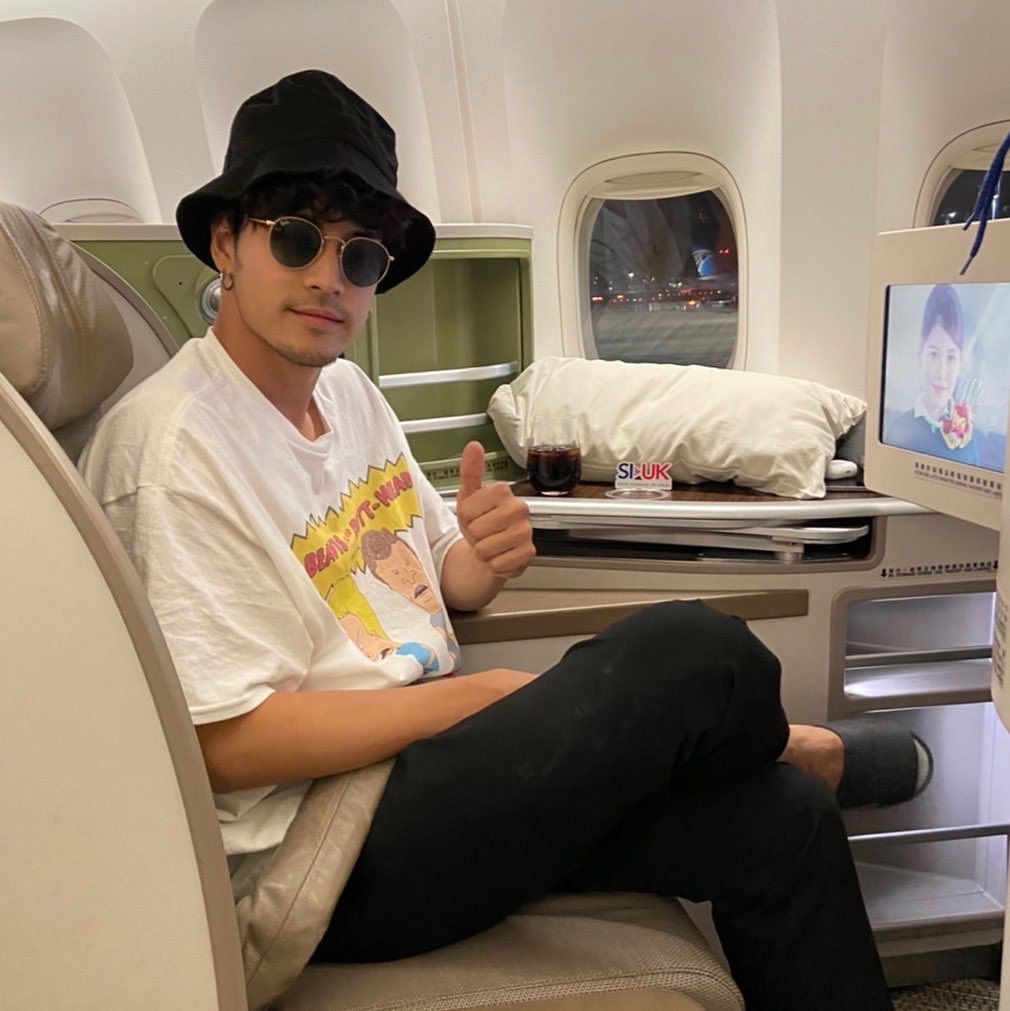 เก้า - จิรายุ ละอองมณี