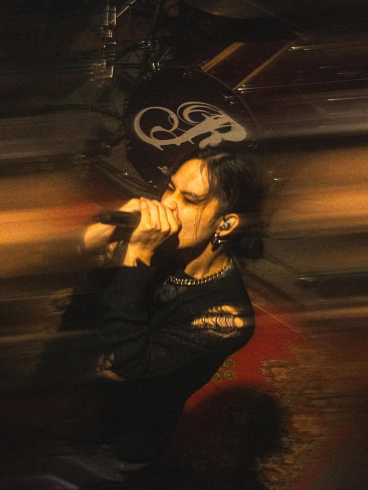 เก้า - จิรายุ ละอองมณี