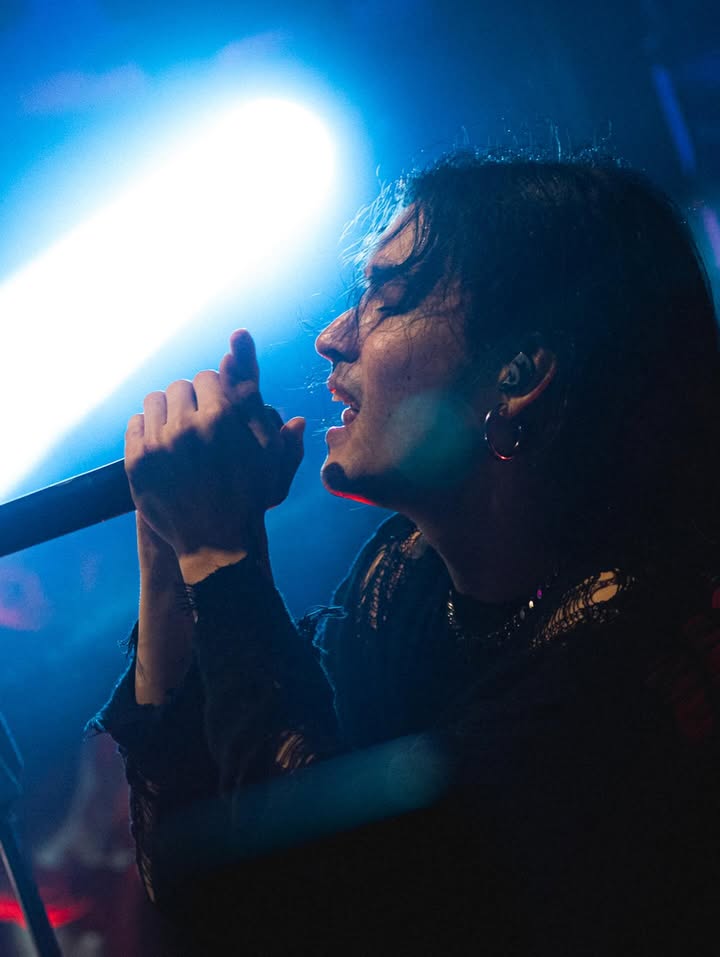 เก้า - จิรายุ ละอองมณี