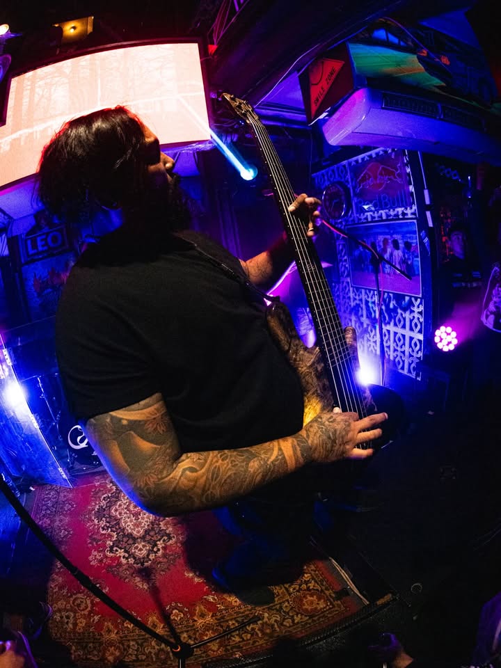 เก้า - จิรายุ ละอองมณี