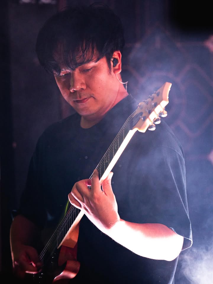 เก้า - จิรายุ ละอองมณี