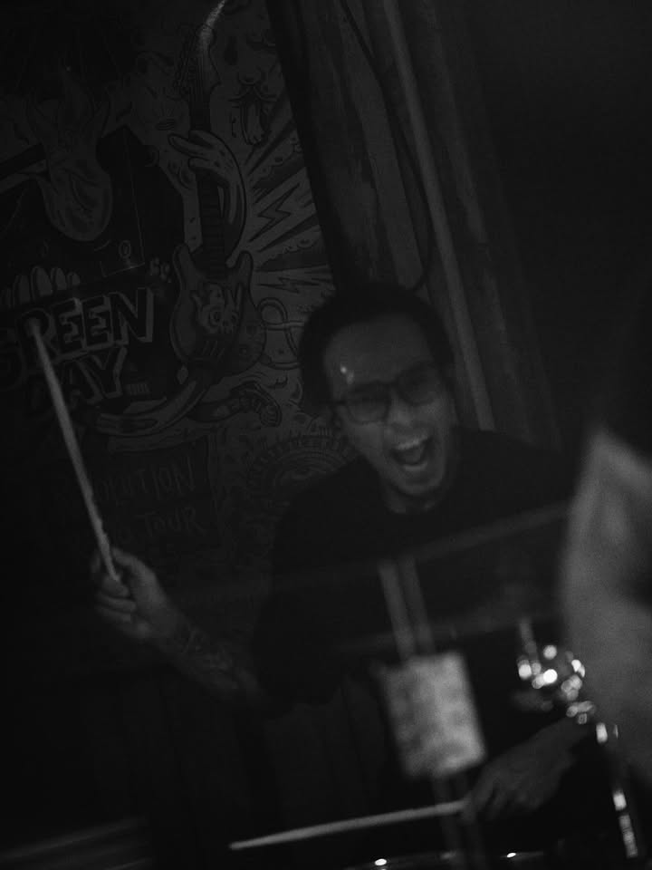 เก้า - จิรายุ ละอองมณี