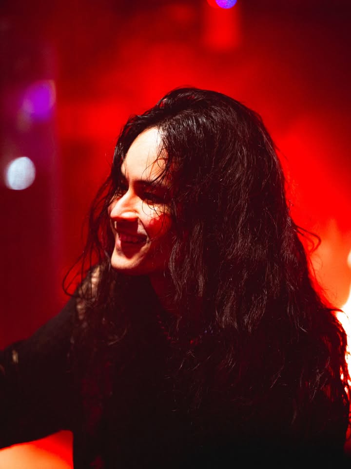 เก้า - จิรายุ ละอองมณี