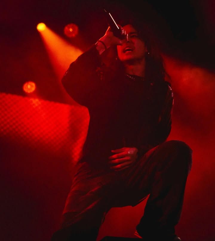 เก้า - จิรายุ ละอองมณี