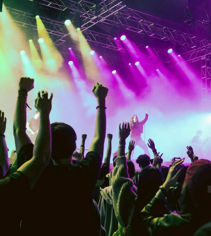 เก้า - จิรายุ ละอองมณี