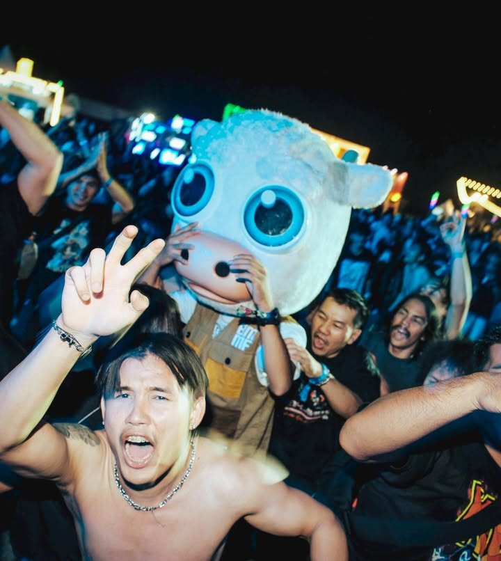 เก้า - จิรายุ ละอองมณี