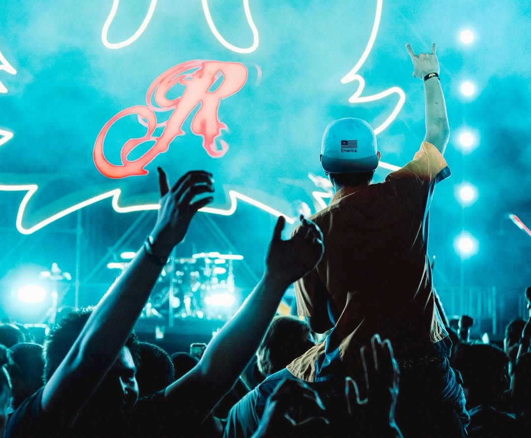 เก้า - จิรายุ ละอองมณี