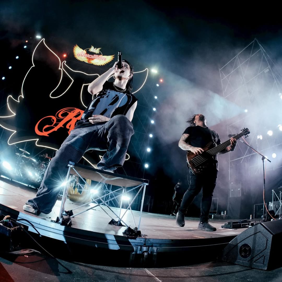 เก้า - จิรายุ ละอองมณี